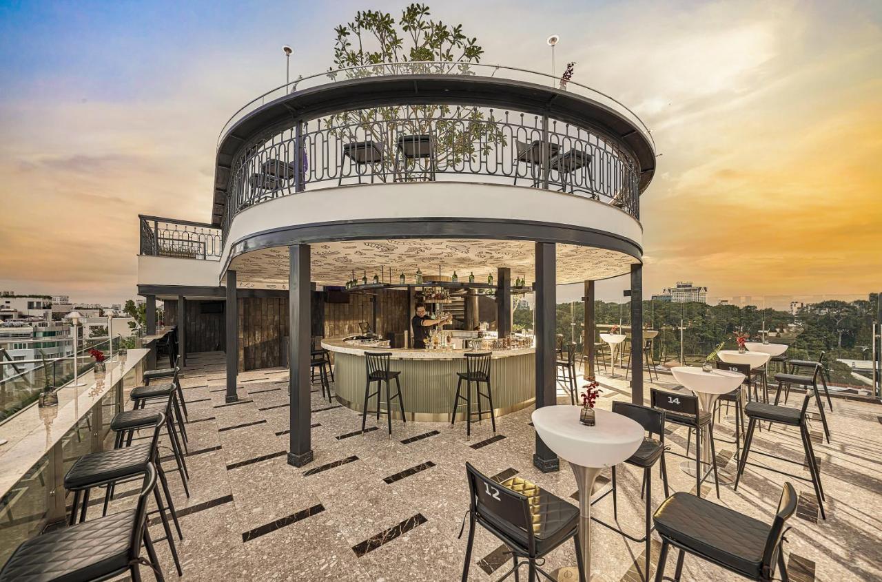 La Siesta Premium Saigon Hotel Ho Chi Minh City Exterior photo The 1919 Bar