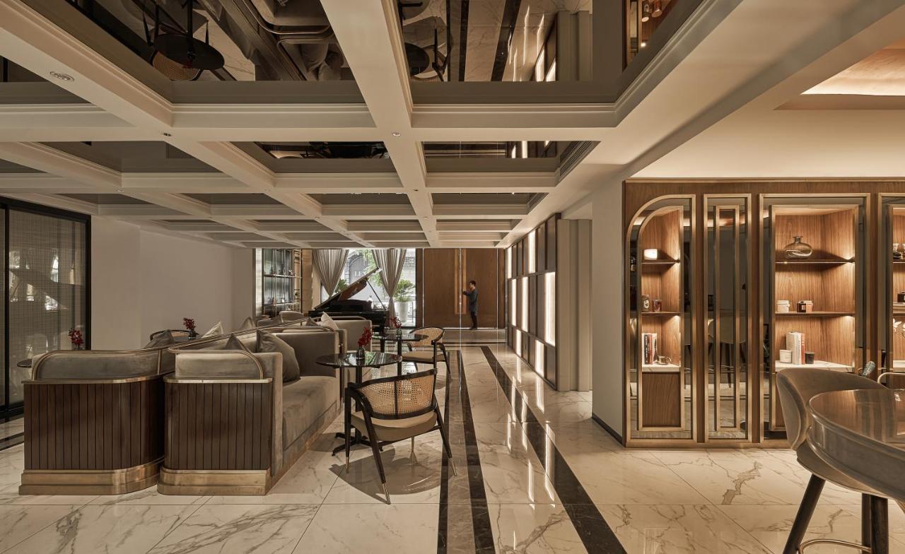 La Siesta Premium Saigon Hotel Ho Chi Minh City Exterior photo The lobby of the hotel