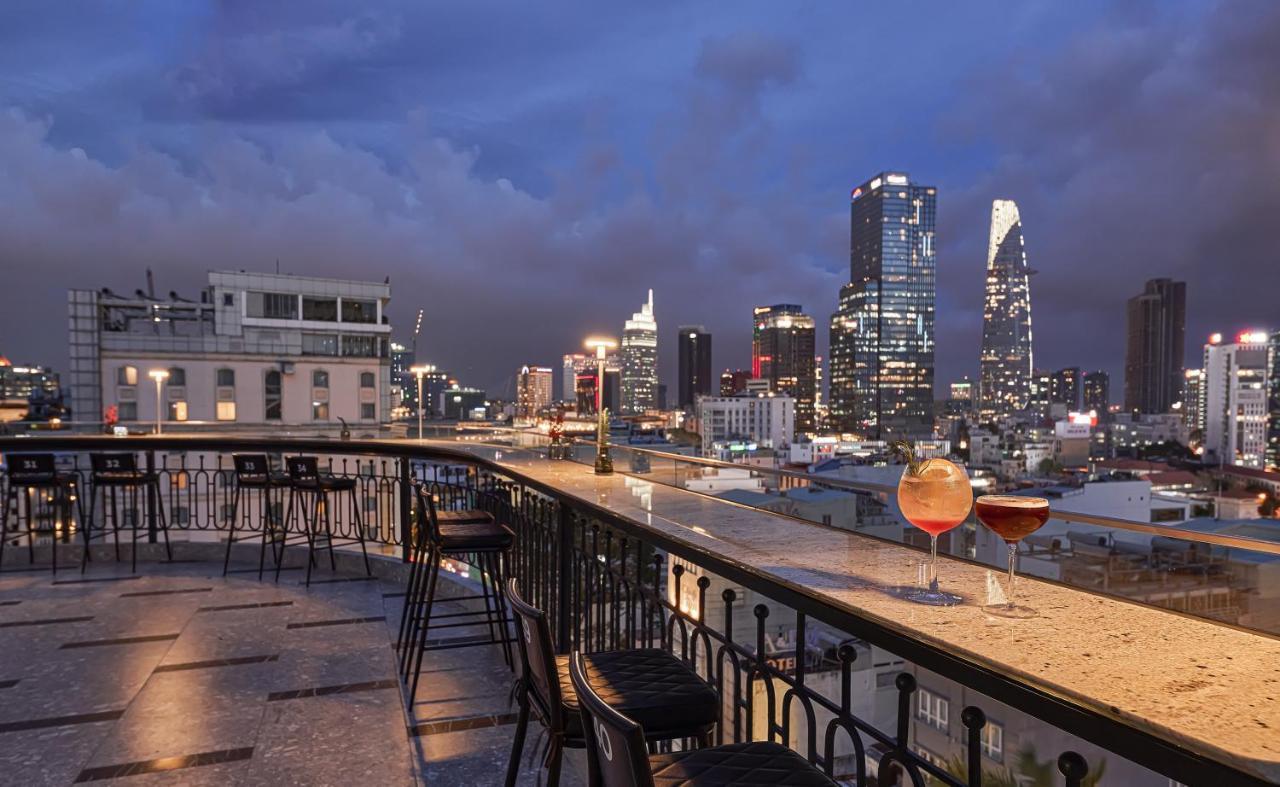 La Siesta Premium Saigon Hotel Ho Chi Minh City Exterior photo View from the rooftop bar