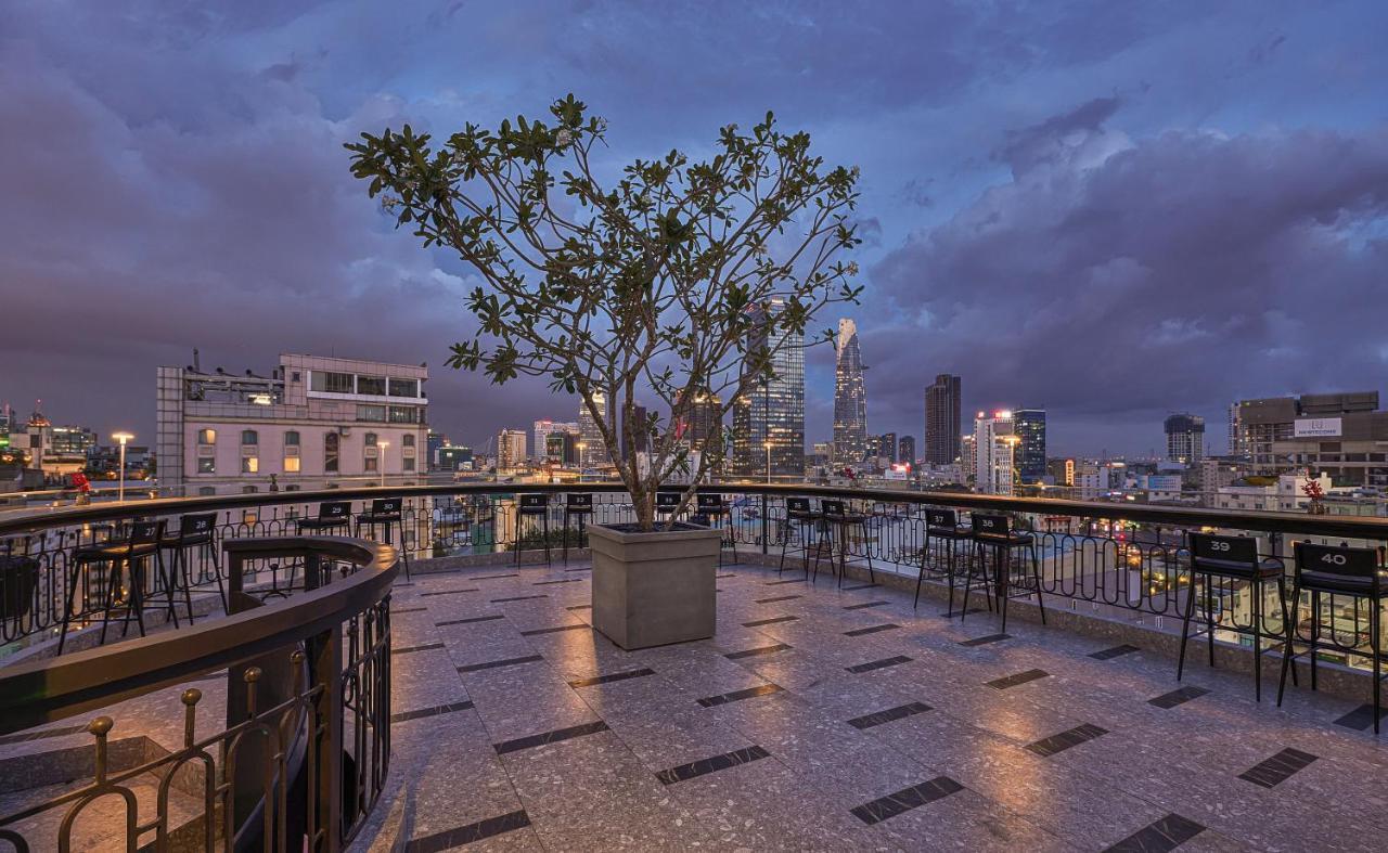 La Siesta Premium Saigon Hotel Ho Chi Minh City Exterior photo The 137 Pillars Hotel rooftop bar
