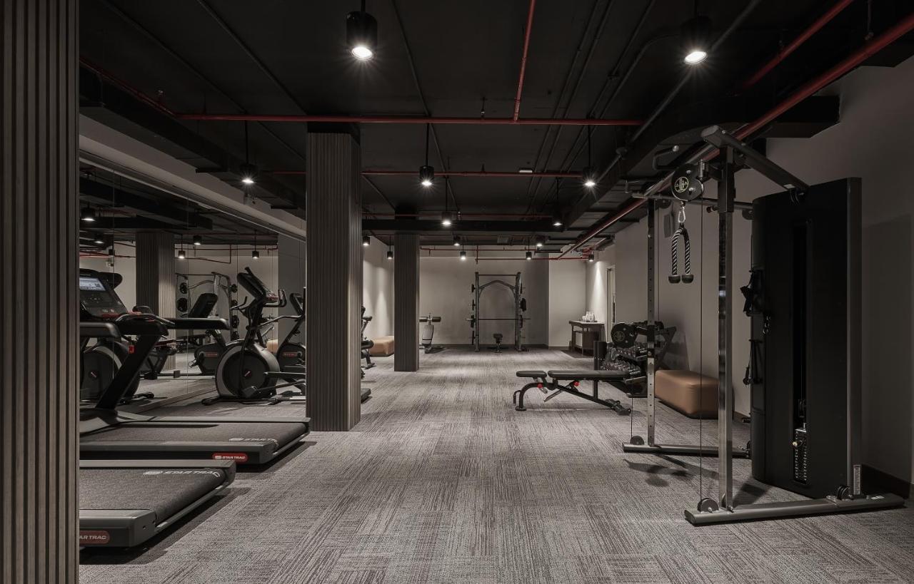 La Siesta Premium Saigon Hotel Ho Chi Minh City Exterior photo The gym at the hotel