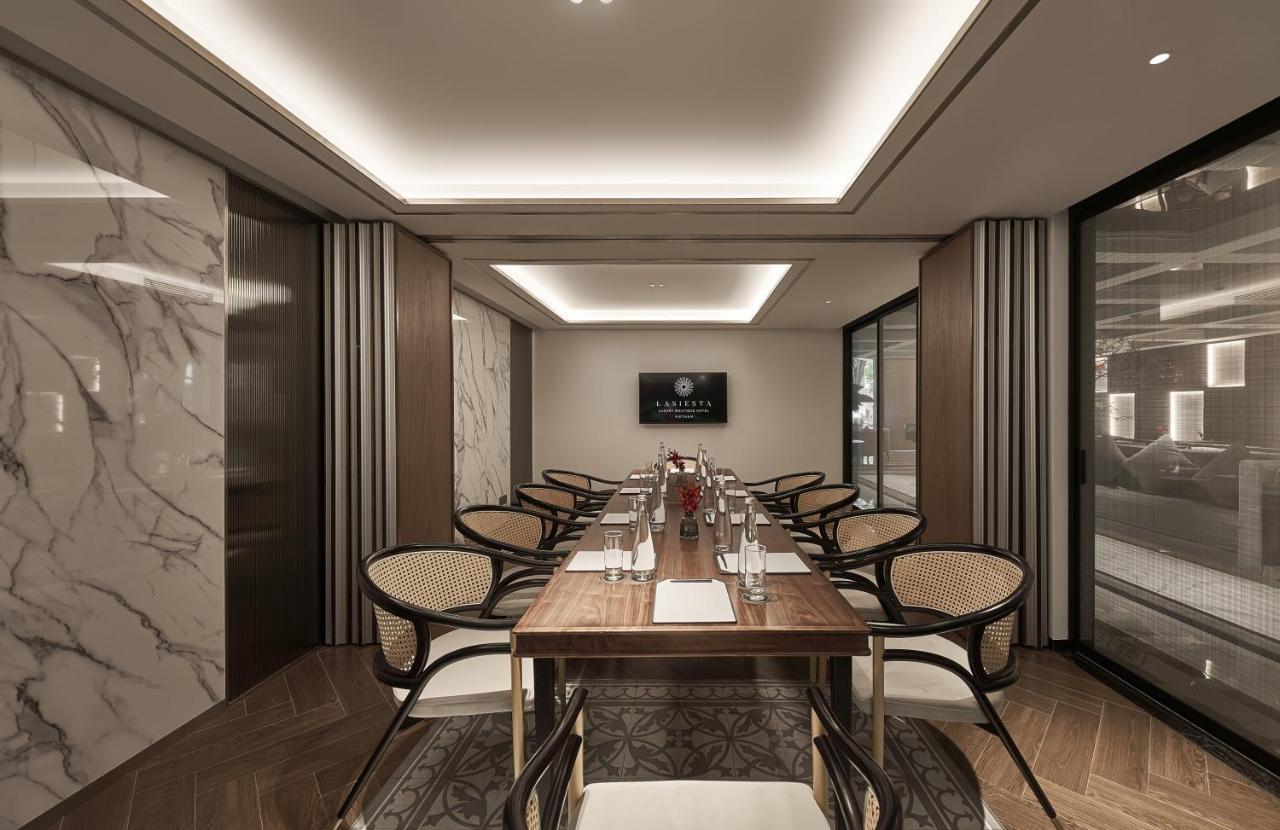 La Siesta Premium Saigon Hotel Ho Chi Minh City Exterior photo The meeting room
