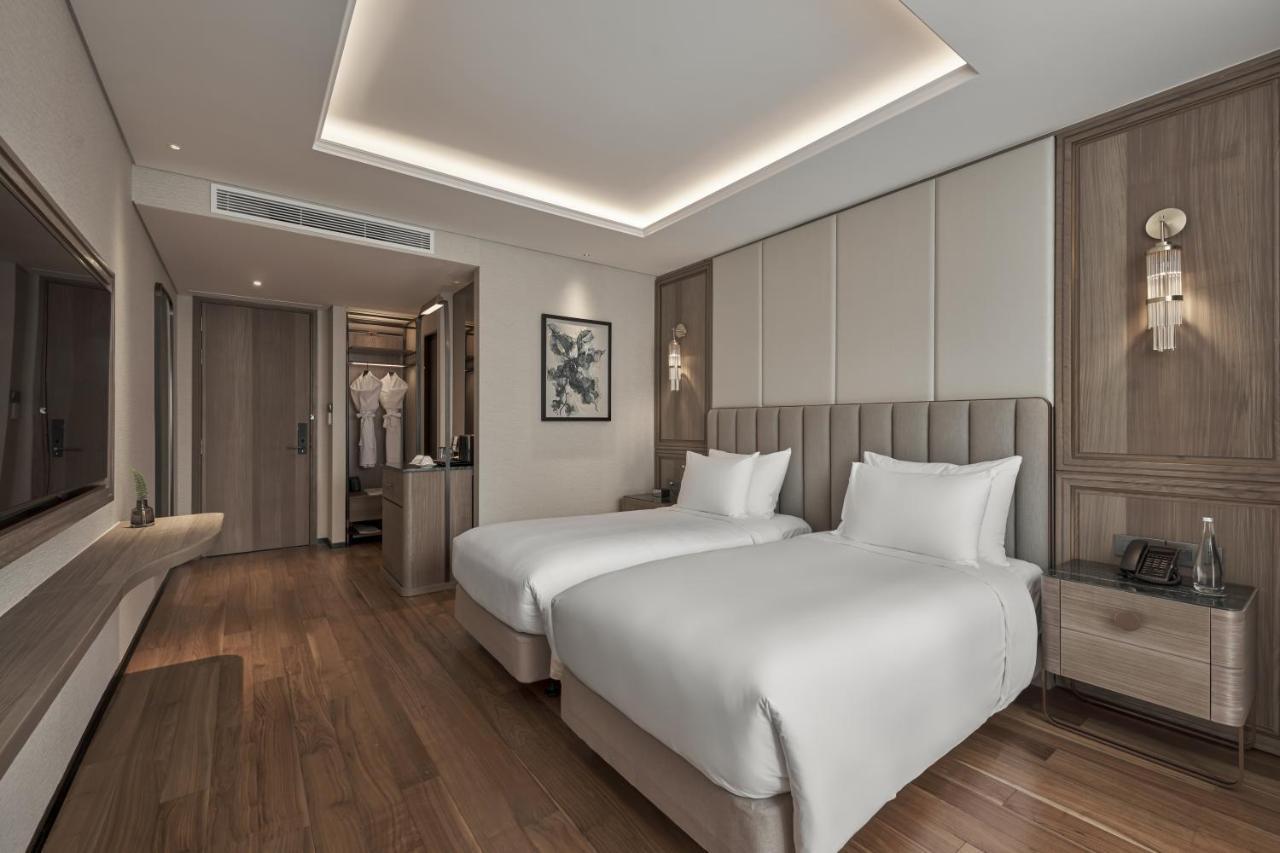 La Siesta Premium Saigon Hotel Ho Chi Minh City Exterior photo Deluxe Room
